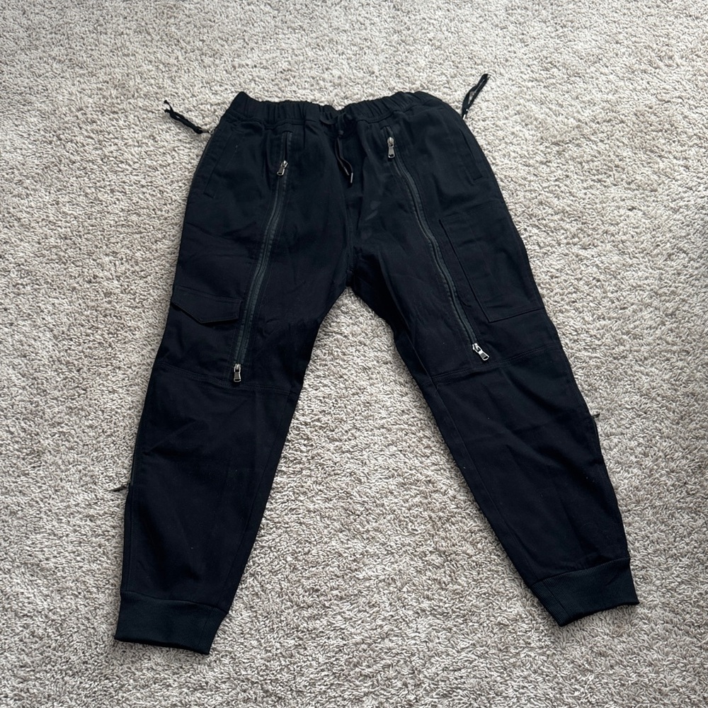 Men's Black Zip Pocket Jogger Pants